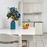 Apartment Depis & *